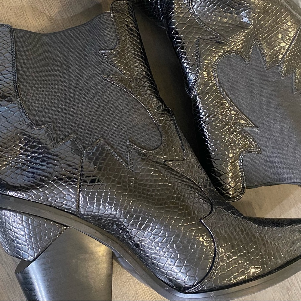 Azalea Wang Women Black Vegan Leather Cowboy Western Ankle Boots Size 9 - Picture 3 of 7